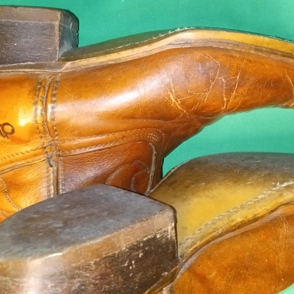 Dingo Brown Western Cowboy Boots - Picture 13 of 16